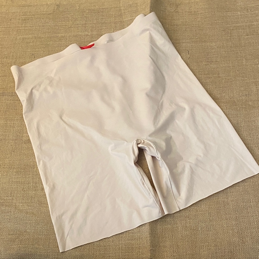 Spanx Thinstincts Mid Thigh Shaper Short 10005P Women’s 2X Soft Nude